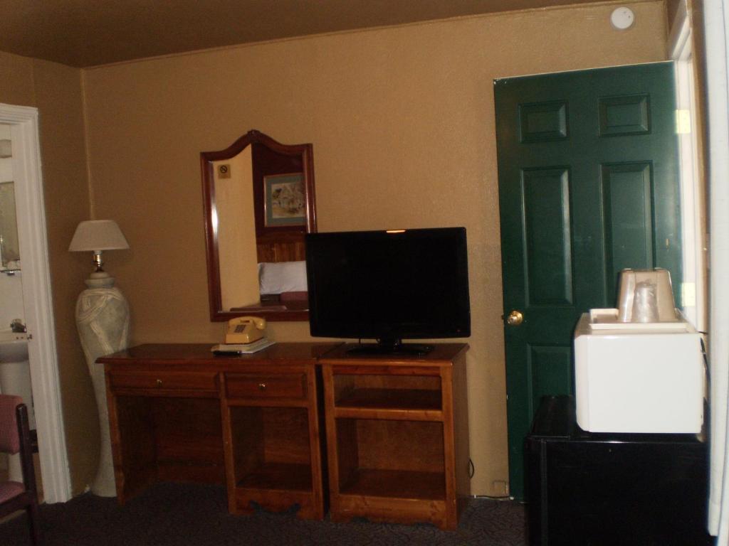 Classic Inn Motel 앨라모고도 객실 사진